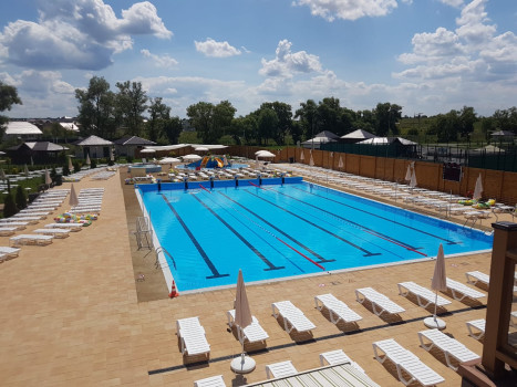 Открытие аквакомплекса в HILLPARK: несколько месяцев работы и около тысячи участников в день открытия