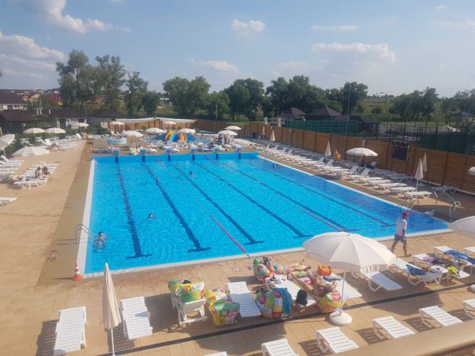 Открытие аквакомплекса в HILLPARK: несколько месяцев работы и около тысячи участников в день открытия