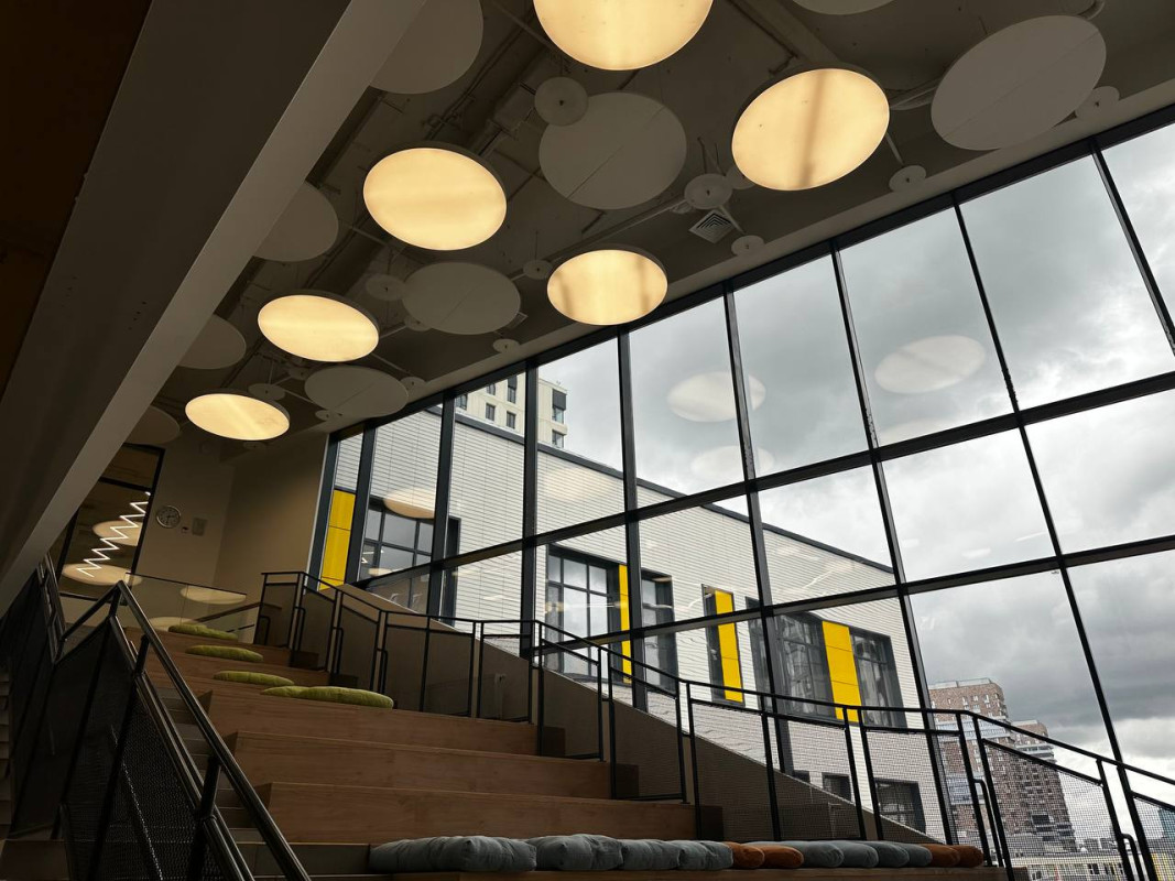 Освещение школы будущего №58 в Москве | LED-светильники для классов и спортзалов