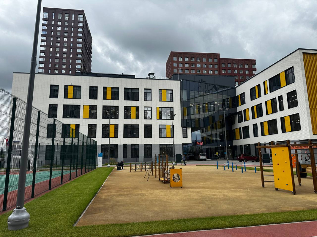 Освещение школы будущего №58 в Москве | LED-светильники для классов и спортзалов