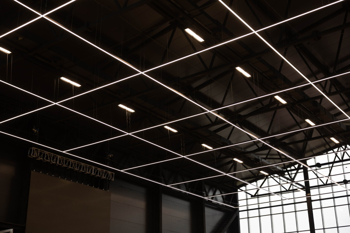 Освещение ФОК «Елец» — полный проект IETC: интерьер, фасад, внешние зоны и уникальный дизайнерский модуль