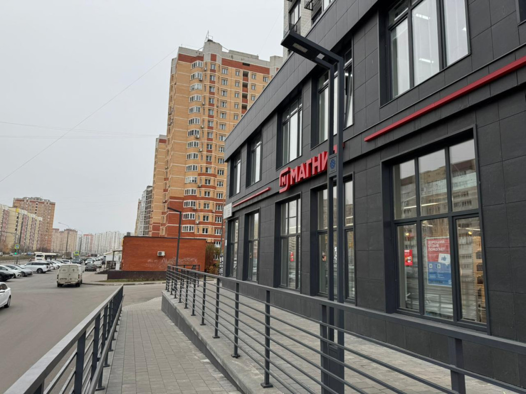 Современное уличное освещение для ЖК Весна